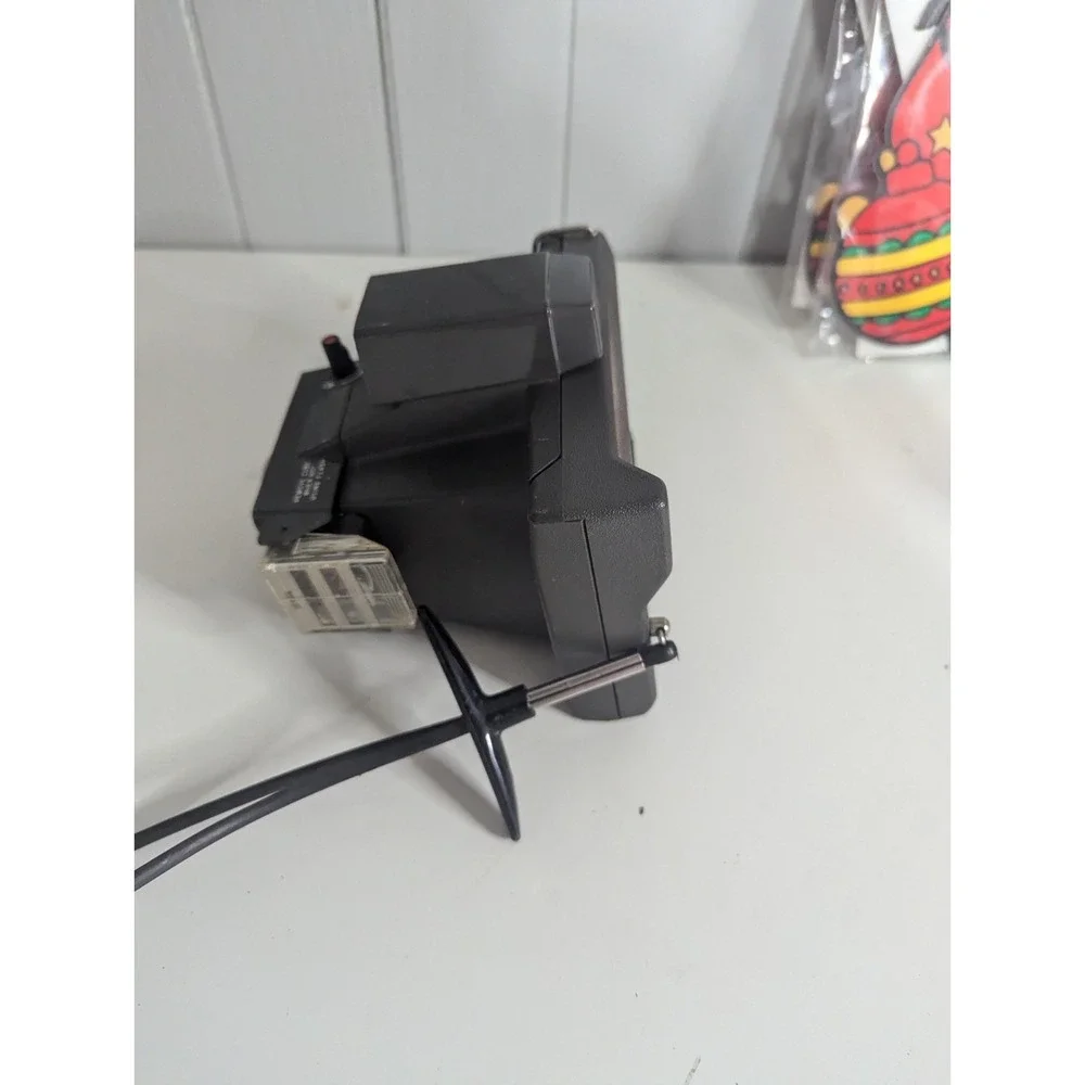 Vintage Polaroid land Camera Square shooter instant photo pictures type 88‎ film